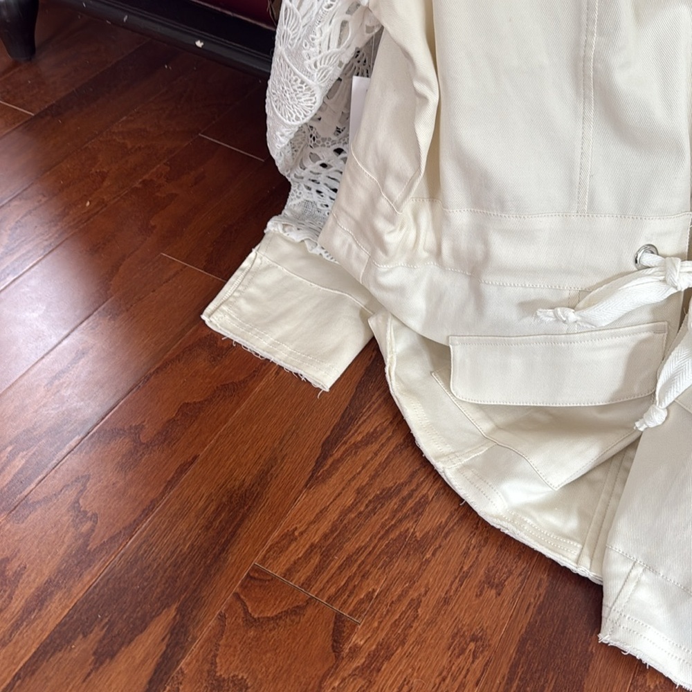 Venus Lace Contrast Utility Jacket - Picture 12 of 15